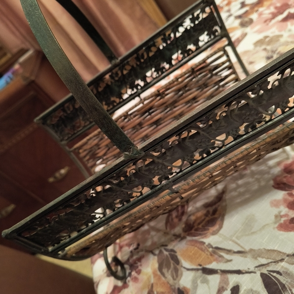 Vintage Magazine Rack - Picture 4 of 7